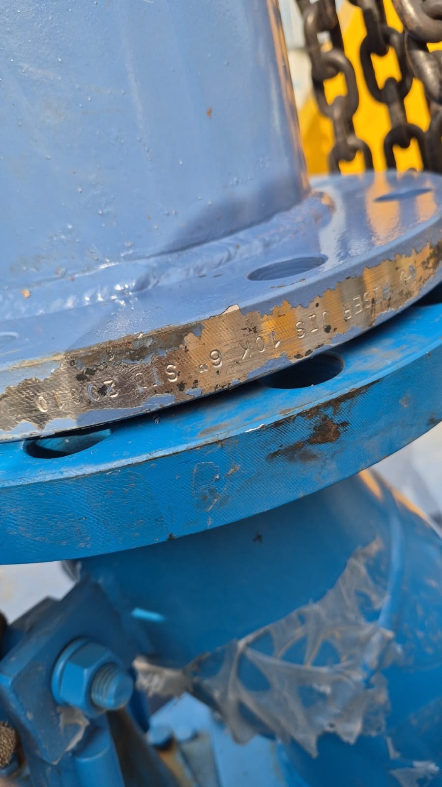 Detail spesifikasi flange JIS 10K yang diverifikasi sebelum proses pengelasan ulang.