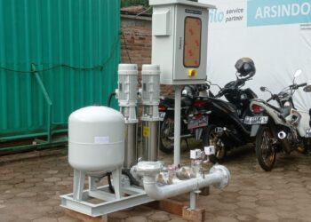 Witanabe Small Booster Pump Perspective View