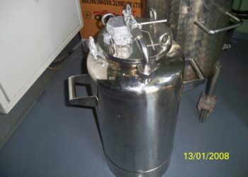 Featured Mobile Stainless Steel Chemical Processing Tank